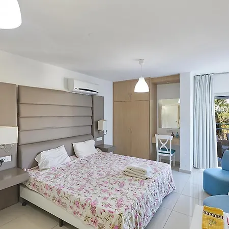 דירה Napa Hera 's Nest איה נאפה