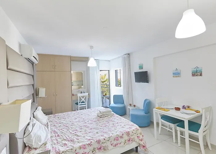 Napa Hera 's Nest Agia Napa