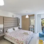 Апартаменты Napa Hera 's Nest Айя-Напа