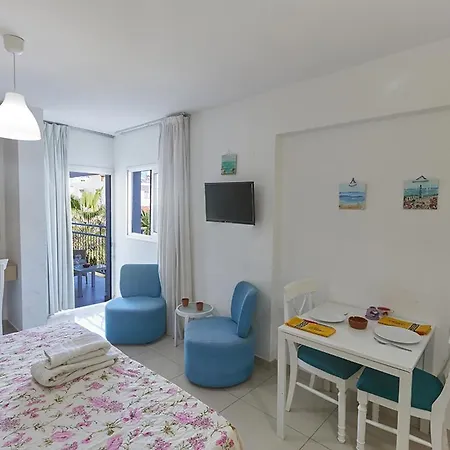 Napa Hera 's Nest * Agia Napa