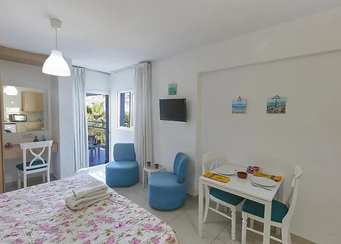 Napa Hera 's Nest * 아이아 나파